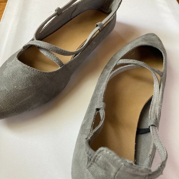 GAP faux suede flats - Picture 4 of 11